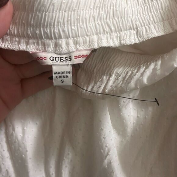 ✨Guess Celestine Off The Shoulder Sz Small Top✨ - Picture 7 of 9